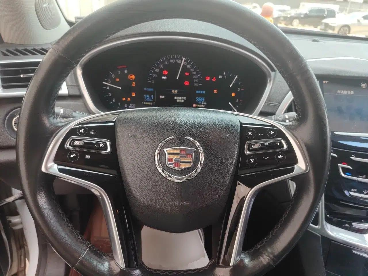 Cadillac SRX 2013 3.0L Comfort Model — миниатюра 10