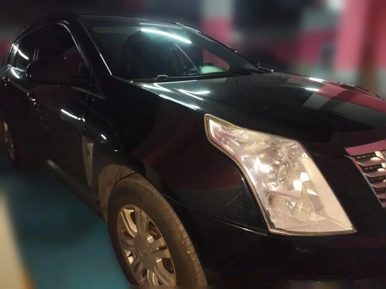 Cadillac SRX 2013 3.0L Comfort Model — миниатюра 3