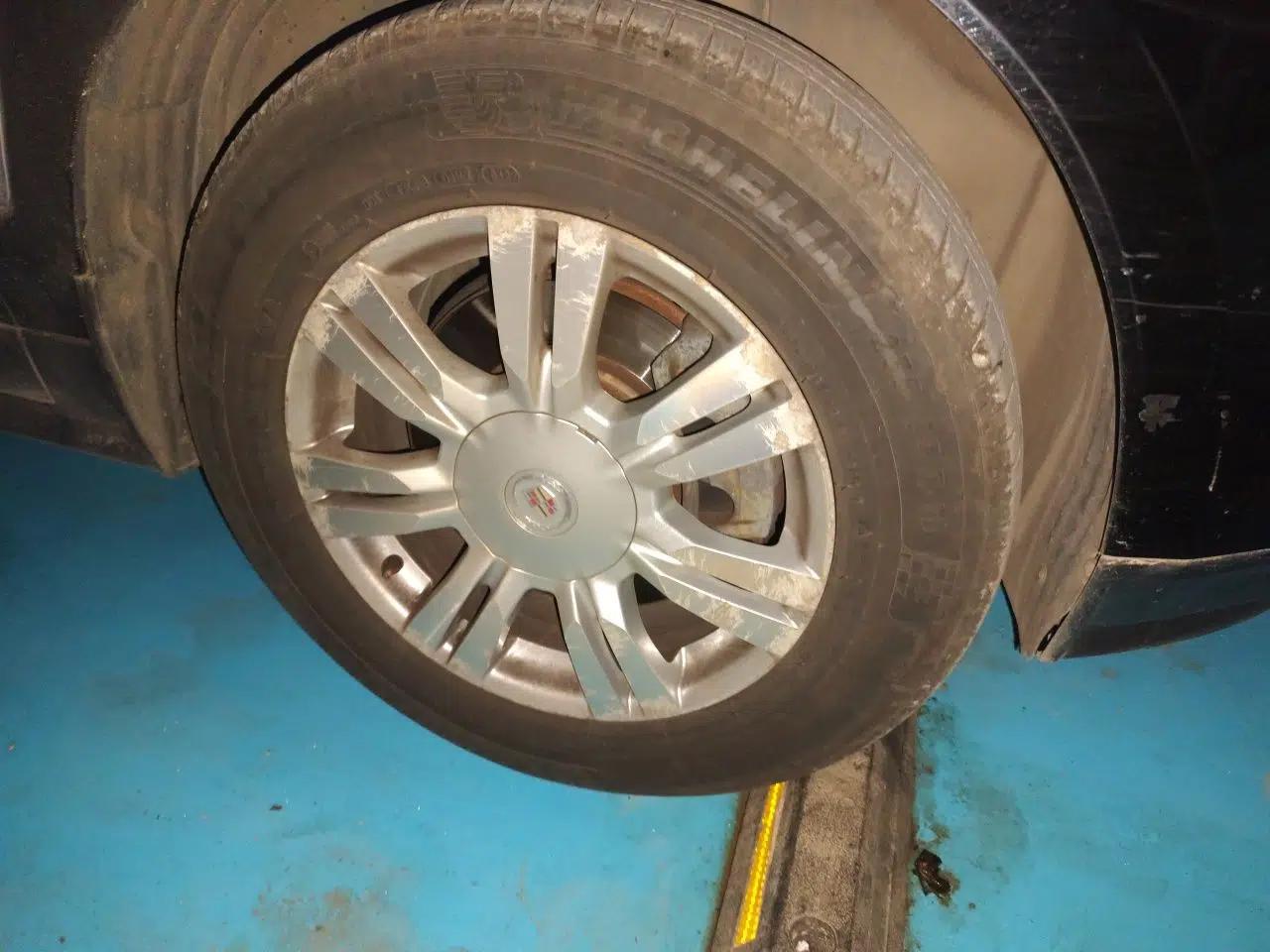 Cadillac SRX 2013 3.0L Comfort Model — миниатюра 8