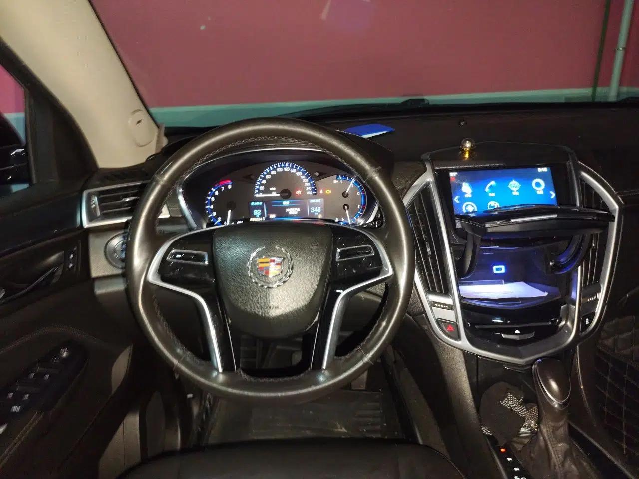 Cadillac SRX 2013 3.0L Comfort Model — миниатюра 10