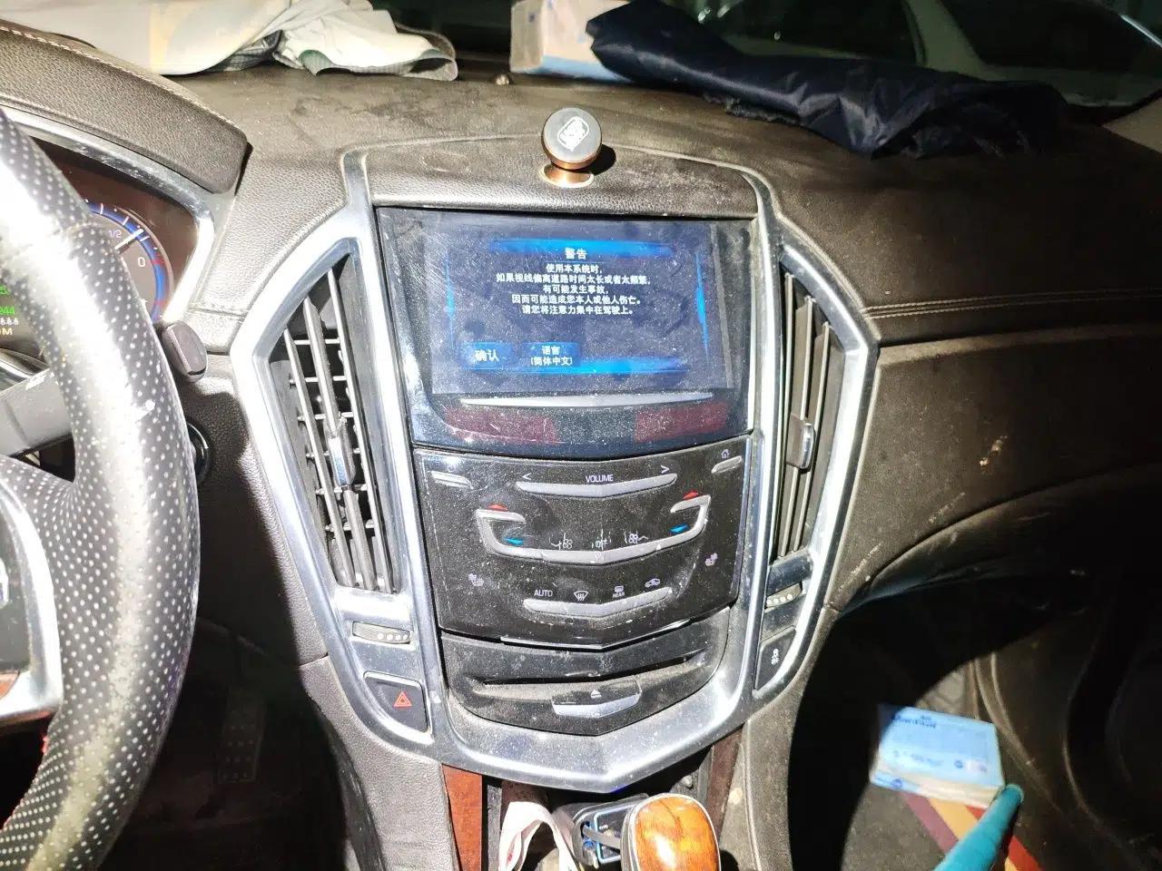 Cadillac SRX 2014 3.0L Leading Model — миниатюра 13
