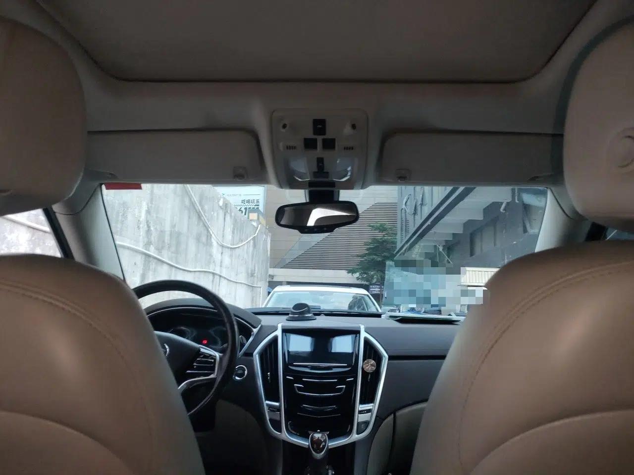 Cadillac SRX 2014 3.0L Elite Model — миниатюра 18