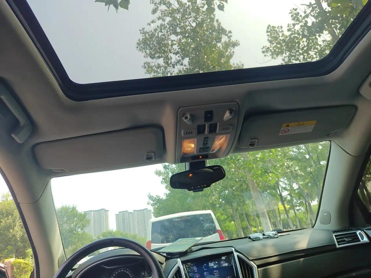 Cadillac SRX 2015 3.0L Elite Model — миниатюра 18