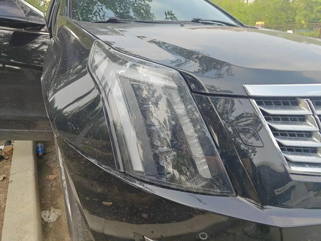 Cadillac SRX 2015 3.0L Elite Model — миниатюра 7