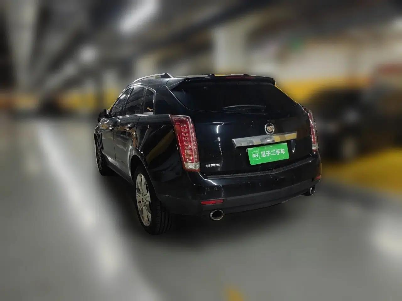 Cadillac SRX 2013 3.0L Leading Model — миниатюра 4