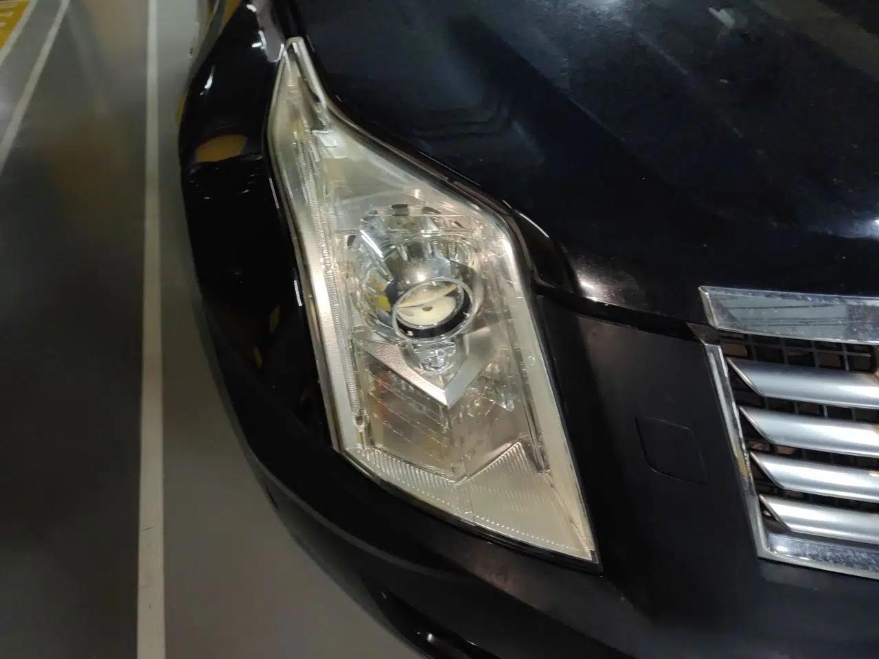 Cadillac SRX 2013 3.0L Leading Model — миниатюра 7
