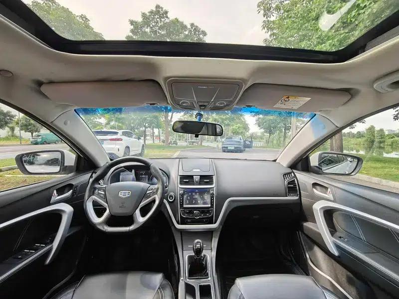 Geely Emgrand 2015 Sedan 1.5L Manual Upgrade Version — миниатюра 14