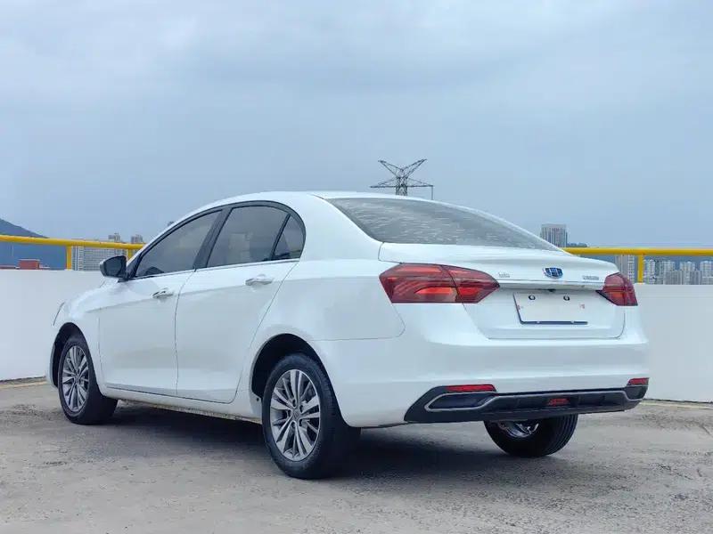 Geely Emgrand 2018 1.5L CVT Upward Connected Edition — миниатюра 4