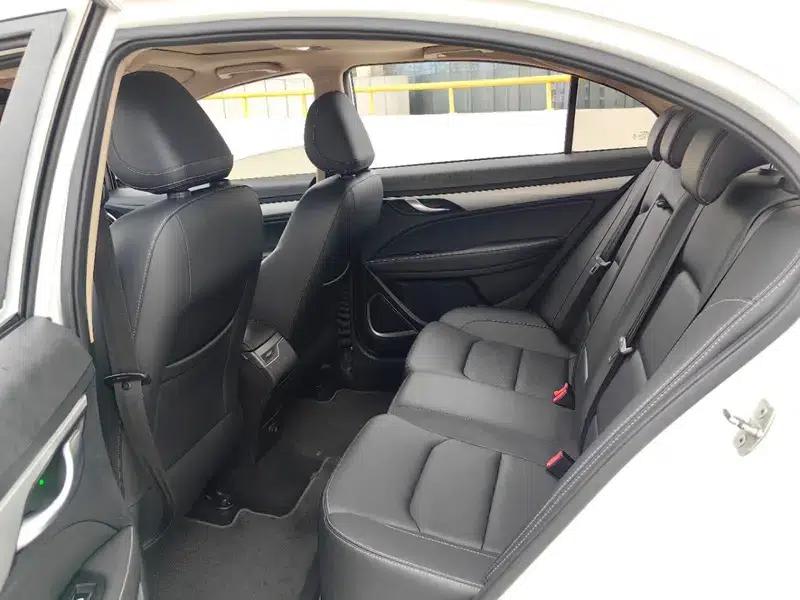 Geely Emgrand 2018 1.5L CVT Upward Connected Edition — миниатюра 10