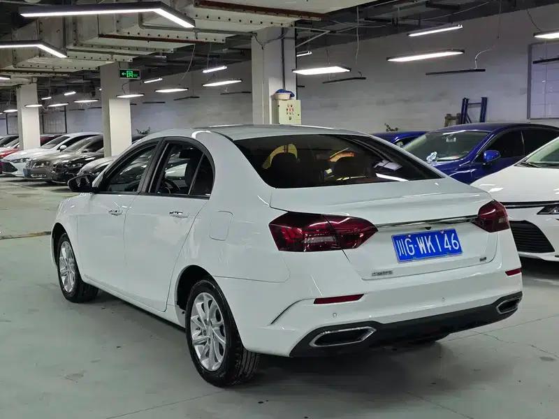 Geely Emgrand 2021 UP 1.5L CVT Luxury Edition — миниатюра 4