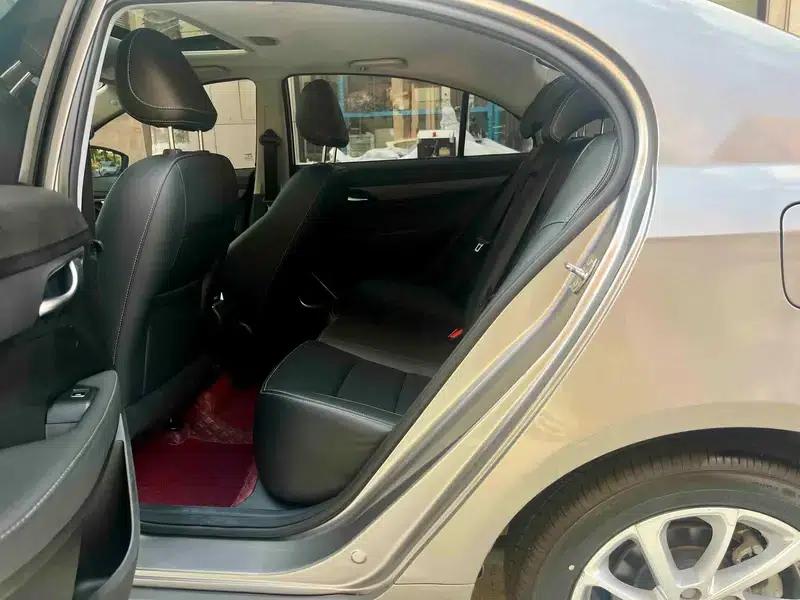 Geely Emgrand 2021 UP 1.5L CVT Luxury Edition — миниатюра 9