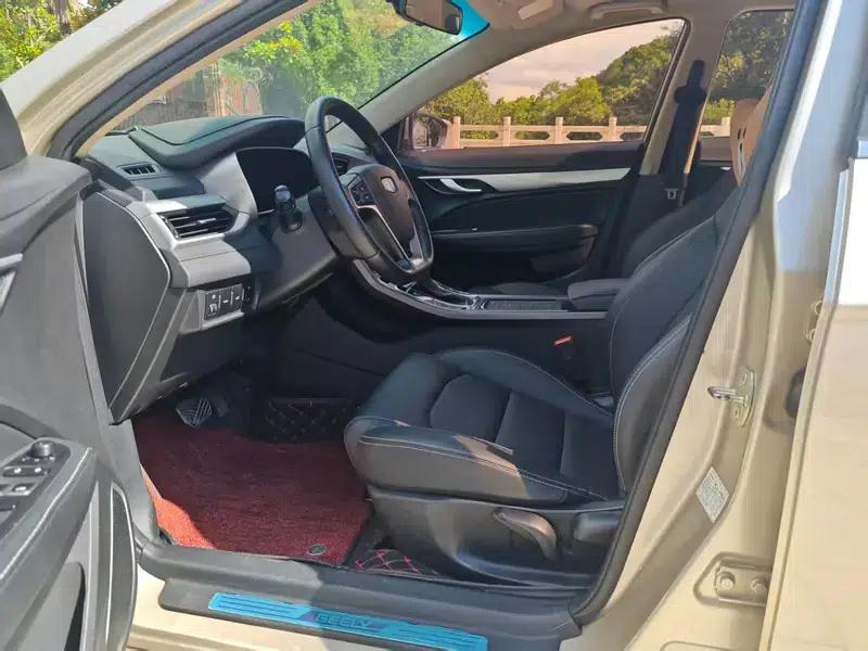 Geely Emgrand 2018 1.5L CVT Luxury Edition — миниатюра 14
