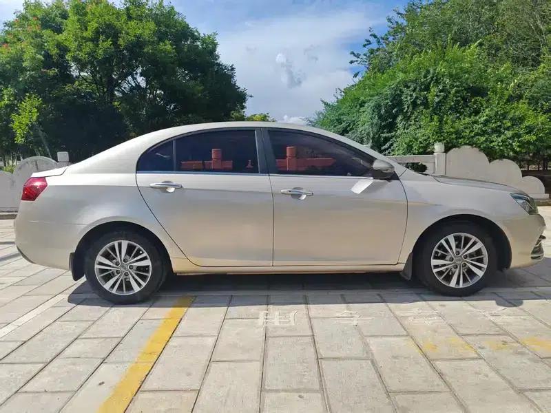 Geely Emgrand 2018 1.5L CVT Luxury Edition — миниатюра 6