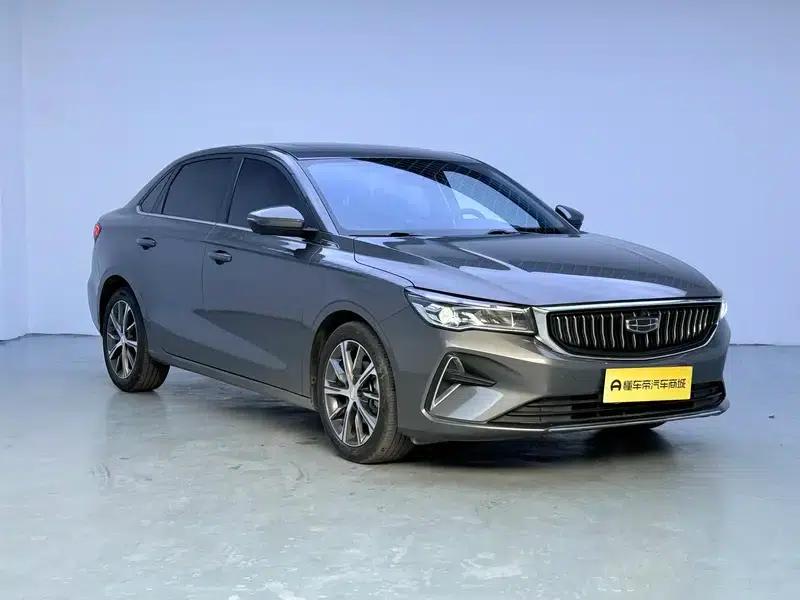 Geely Emgrand 2022 4th Generation 1.5L CVT Premium — миниатюра 3