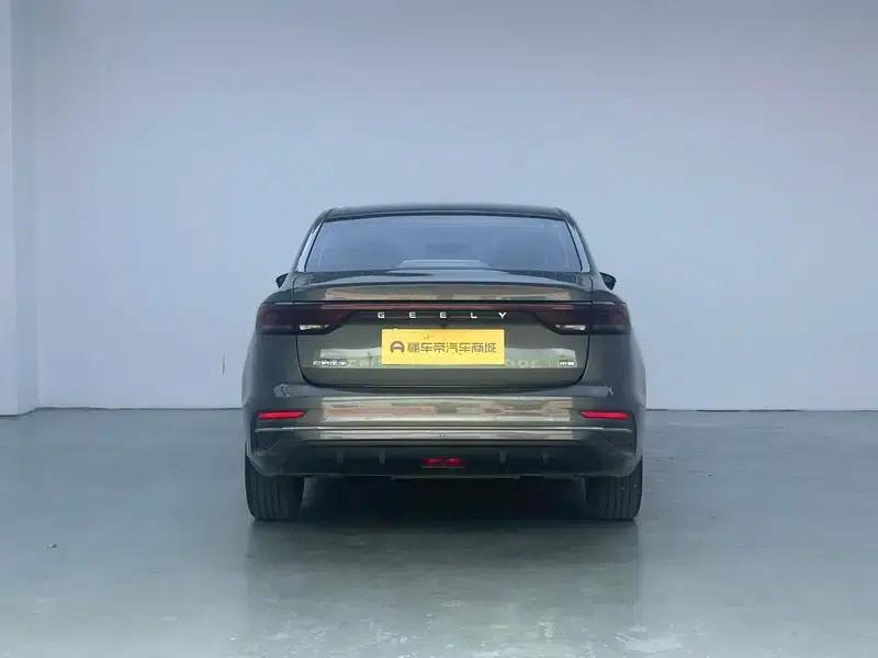 Geely Emgrand 2022 4th Generation 1.5L CVT Premium — миниатюра 6