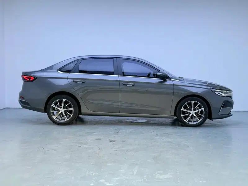 Geely Emgrand 2022 4th Generation 1.5L CVT Premium — миниатюра 8