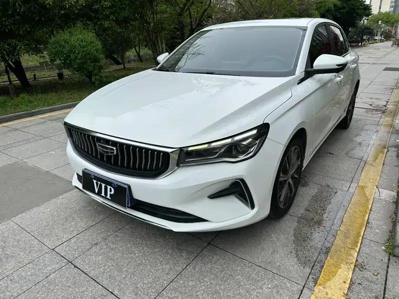 Geely Emgrand 2022 4th Generation 1.5L CVT Flagship Edition — миниатюра 1