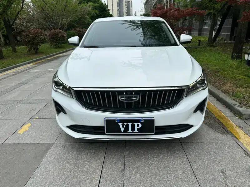 Geely Emgrand 2022 4th Generation 1.5L CVT Flagship Edition — миниатюра 2