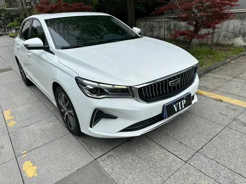 Geely Emgrand 2022 4th Generation 1.5L CVT Flagship Edition — миниатюра 3