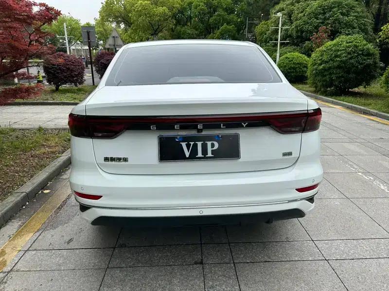 Geely Emgrand 2022 4th Generation 1.5L CVT Flagship Edition — миниатюра 5