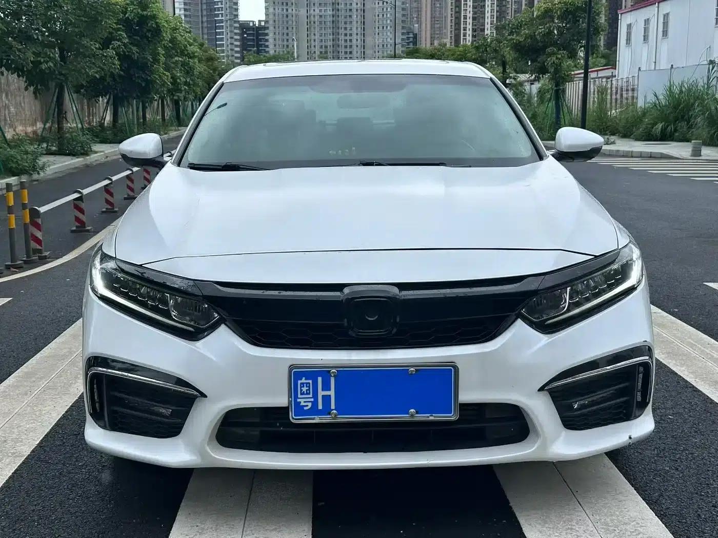 Inspire 2019 260TURBO Deluxe Edition (China VI Emission Standard) — миниатюра 1