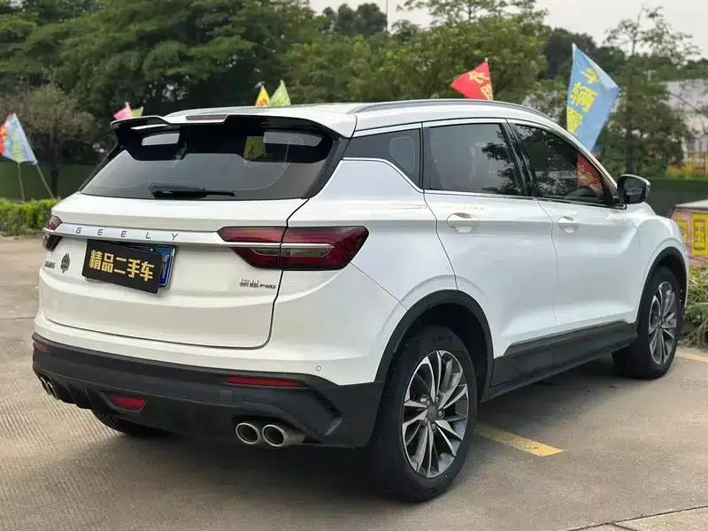 Geely Binyue 2021 260T DCT Battle — миниатюра 6