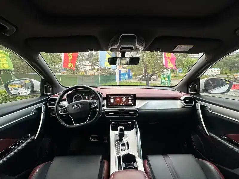 Geely Binyue 2021 260T DCT Battle — миниатюра 7