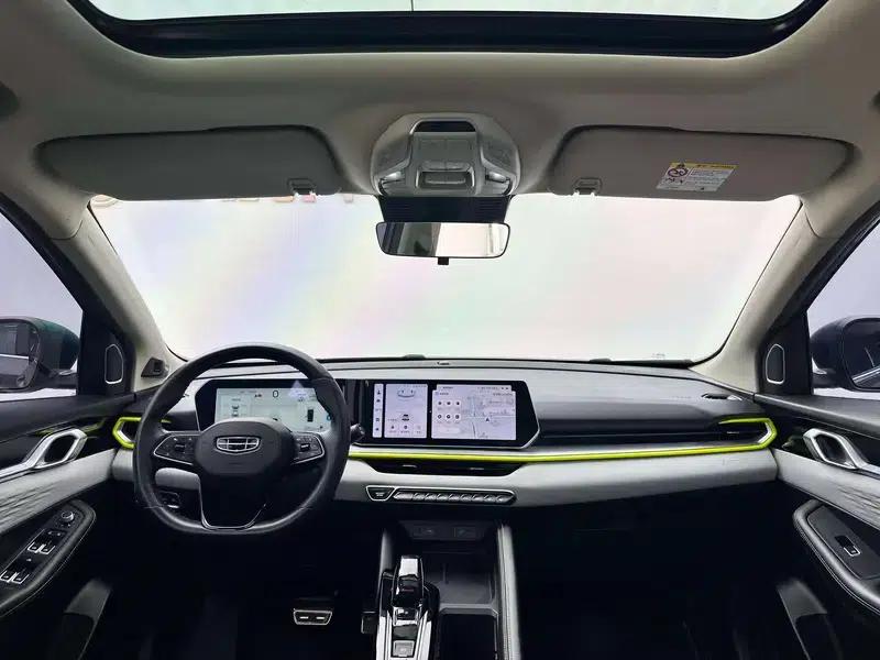 Geely Binyue 2022 Model: Binyue COOL 1.5T DCT Battle — миниатюра 11