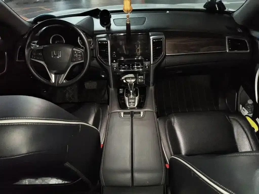 Honda UR-V 2017 240TURBO 2WD Luxury Edition (China V Emission Standard) — миниатюра 5