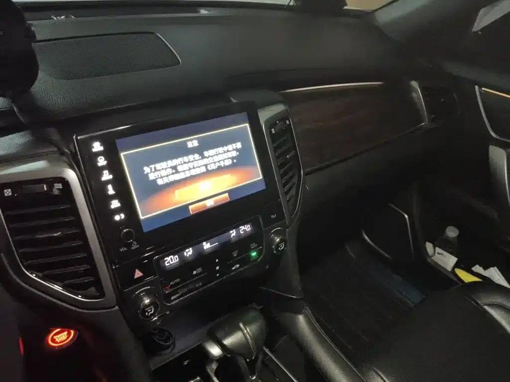 Honda UR-V 2017 240TURBO 2WD Luxury Edition (China V Emission Standard) — миниатюра 9