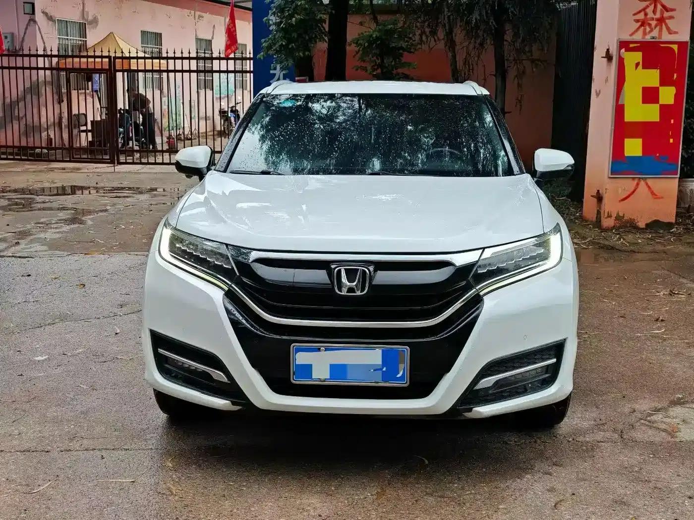 Honda UR-V 2017 370TURBO 2WD Premium Edition (National V Emission Standard) — миниатюра 2