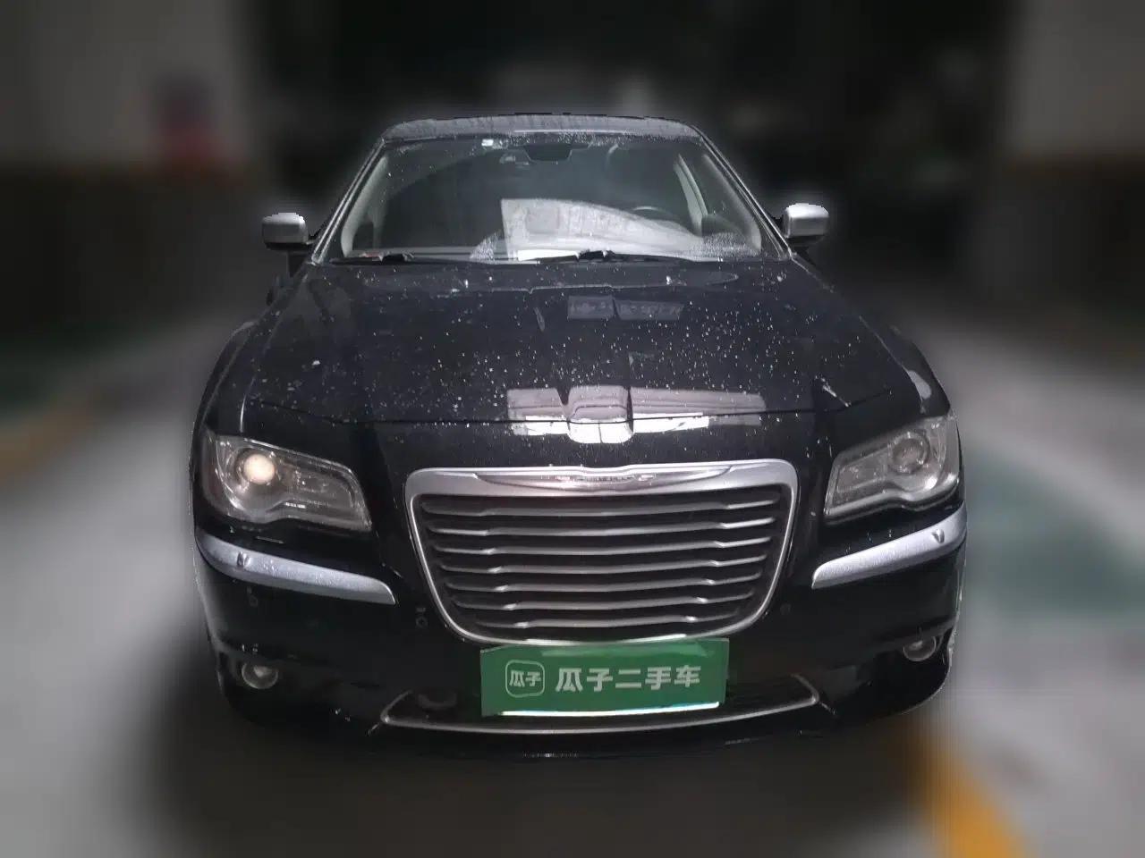 Chrysler 300C 2012 3.6L Luxury Edition — миниатюра 2