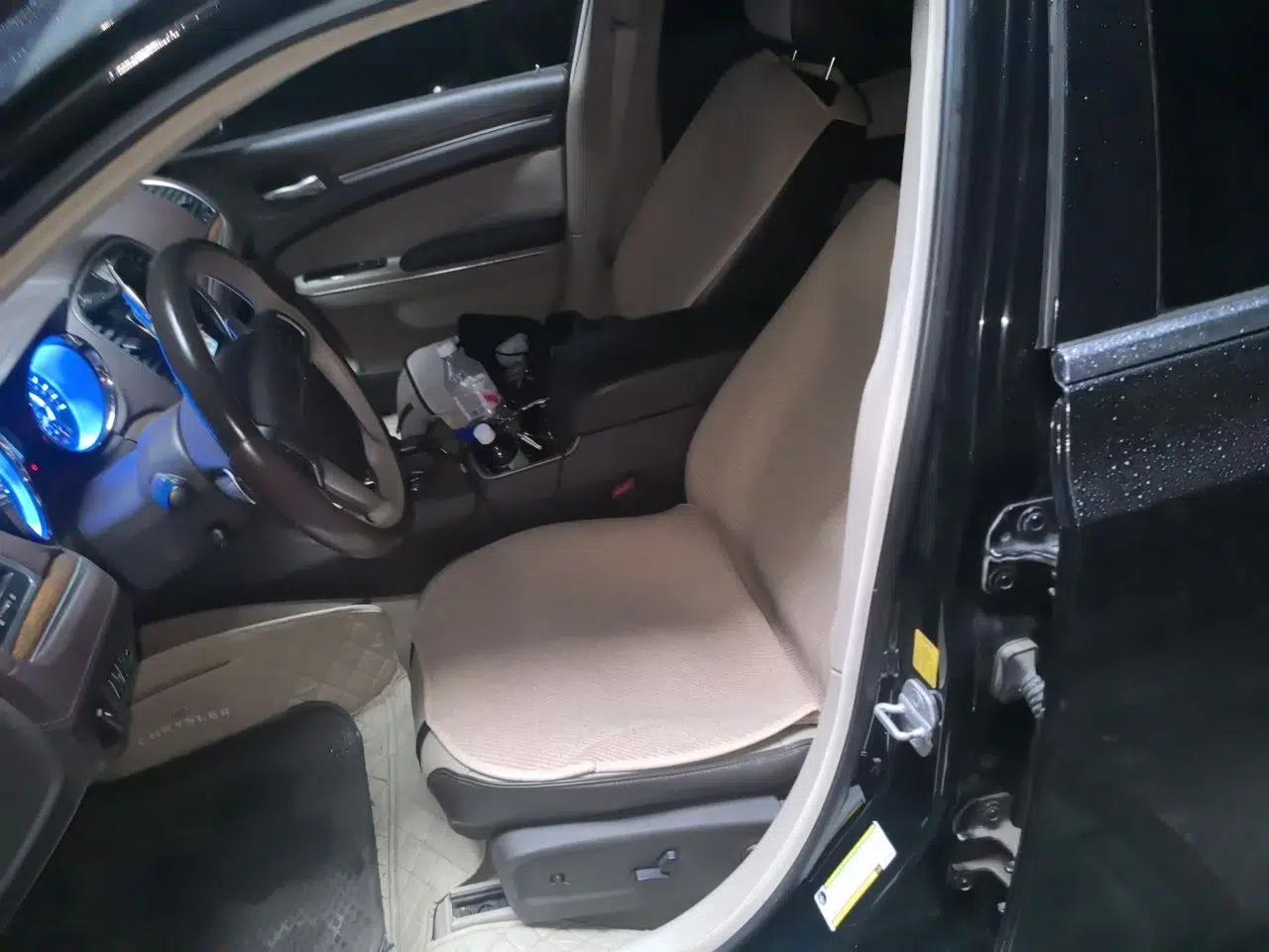 Chrysler 300C 2012 3.6L Luxury Edition — миниатюра 15