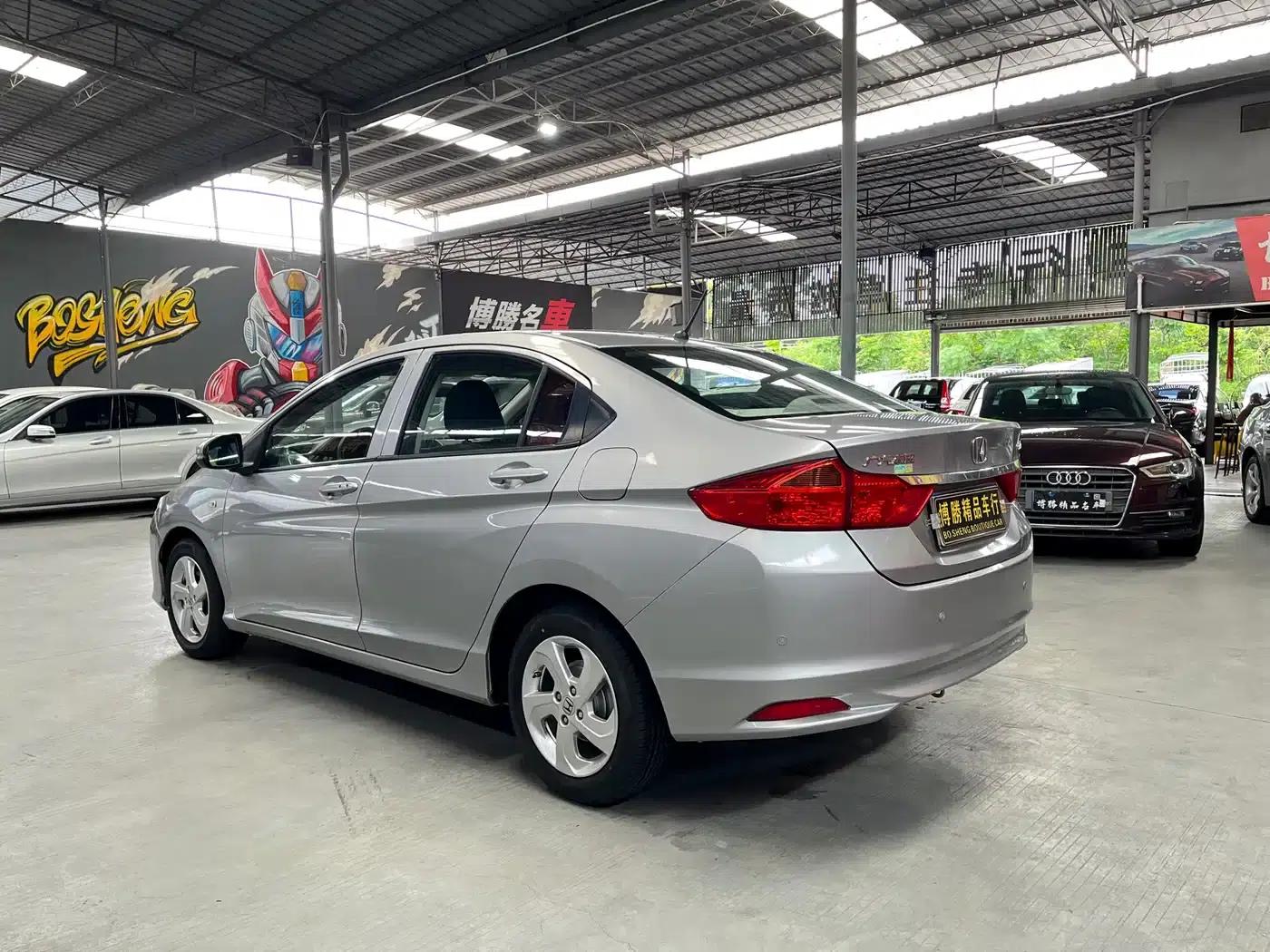 Honda City 2017 1.5L CVT Elite Edition — миниатюра 7