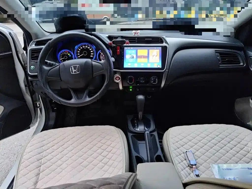 Honda City 2017 1.5L CVT Elite Edition — миниатюра 10