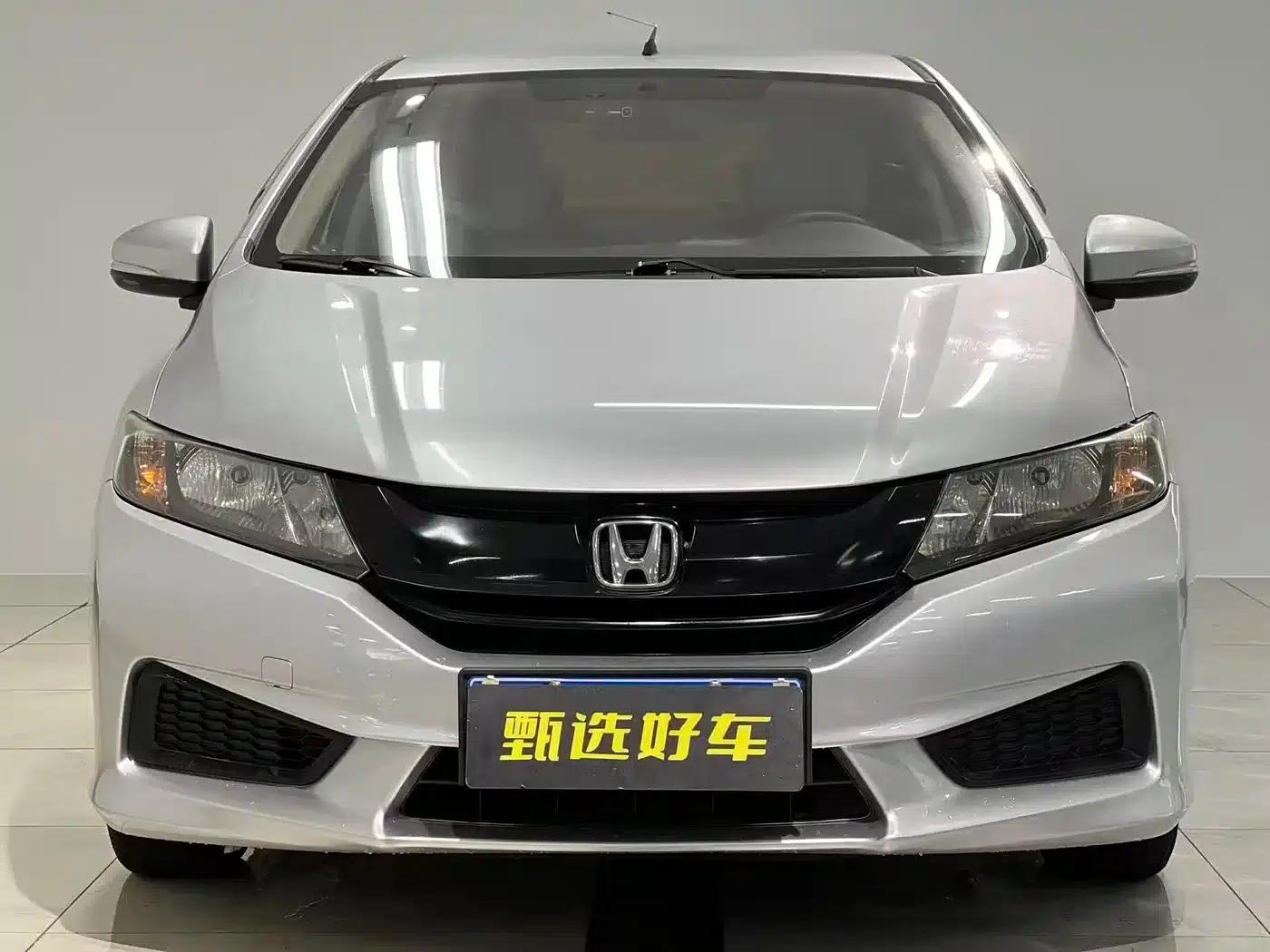 Honda City 2015 1.5L CVT Comfort Edition — миниатюра 1