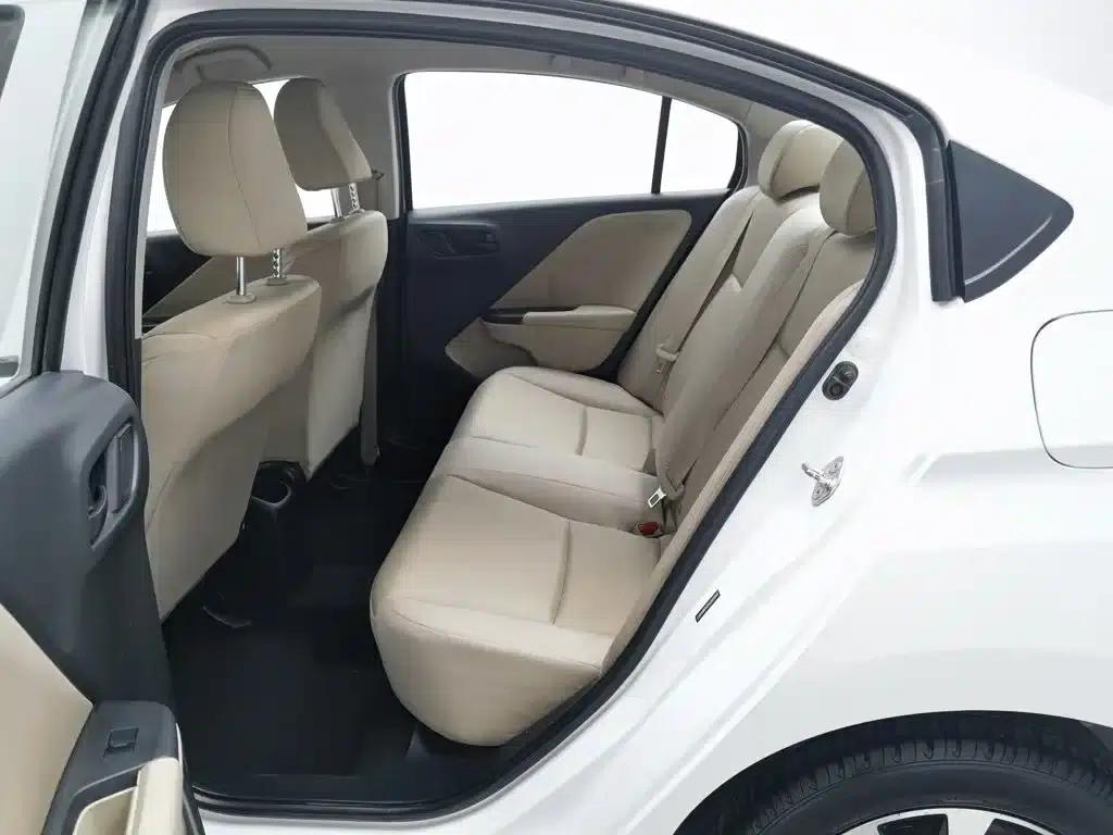 Honda City 2017 1.5L Manual Comfort Edition — миниатюра 15