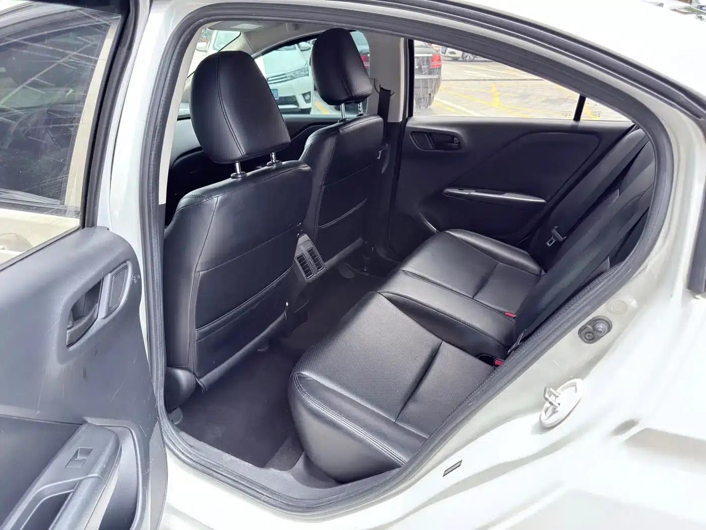 Honda City 2017 1.5L CVT Elite Edition — миниатюра 6