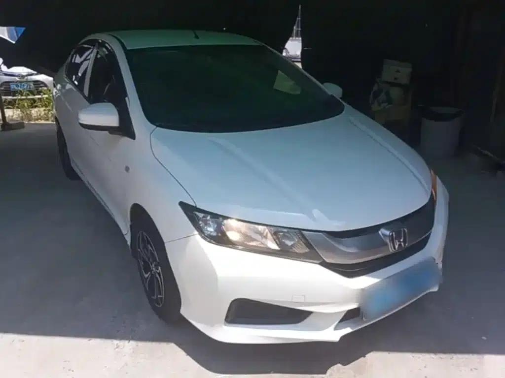 Honda City 2015 1.5L CVT Comfort Edition — миниатюра 4