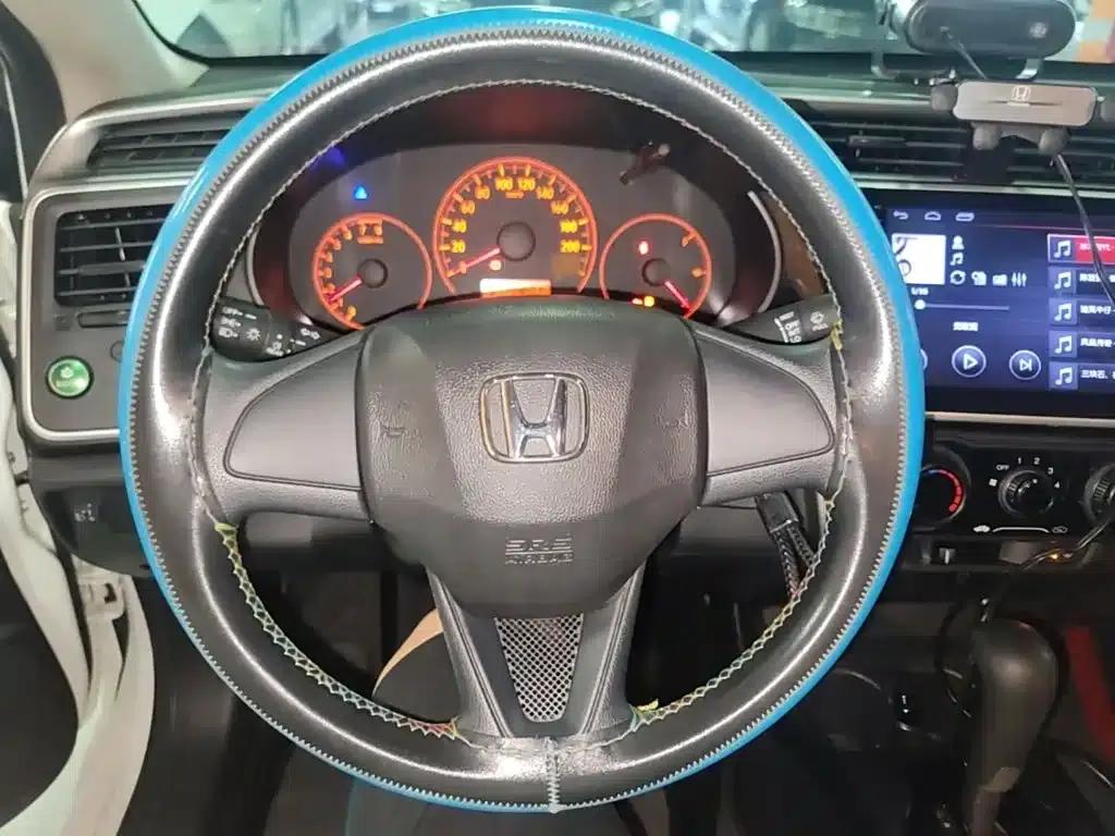 Honda City 2017 1.5L CVT Comfort Edition — миниатюра 11