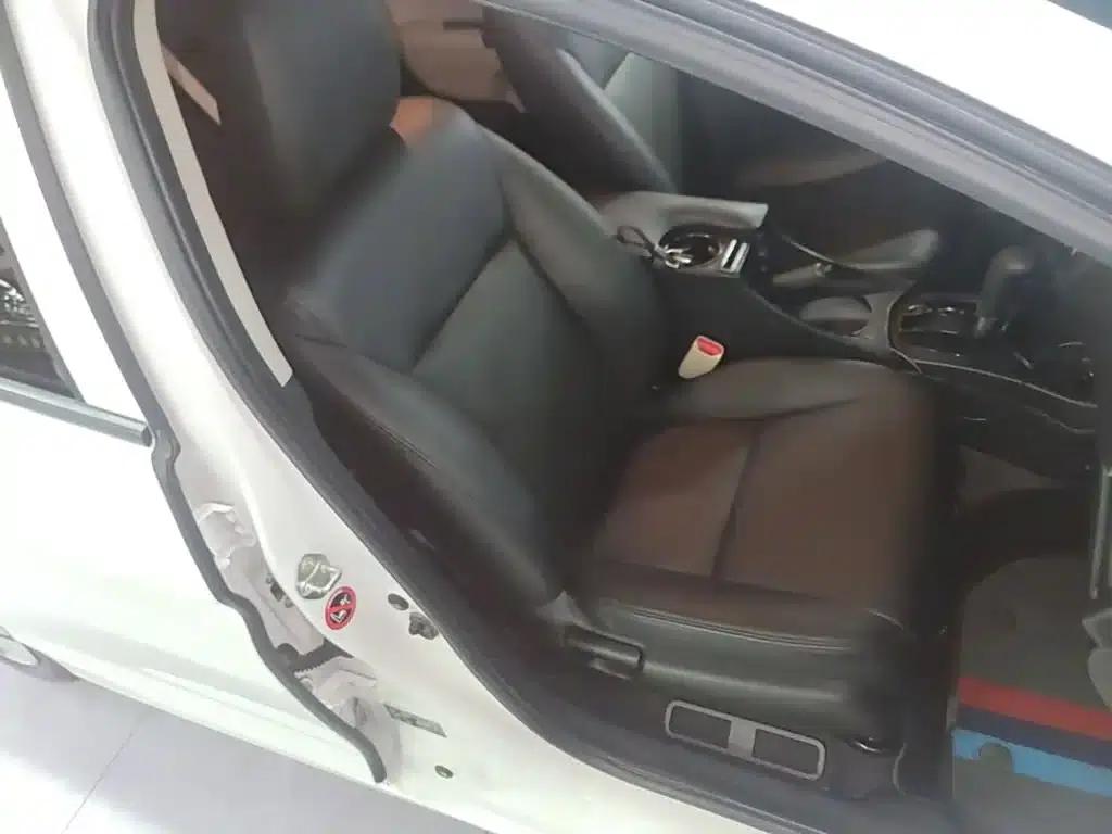 Honda City 2017 1.5L CVT Comfort Edition — миниатюра 25
