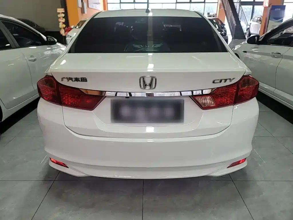 Honda City 2017 1.5L CVT Comfort Edition — миниатюра 6