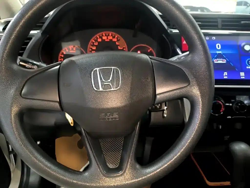 Honda City 2015 1.5L CVT Comfort Edition — миниатюра 11