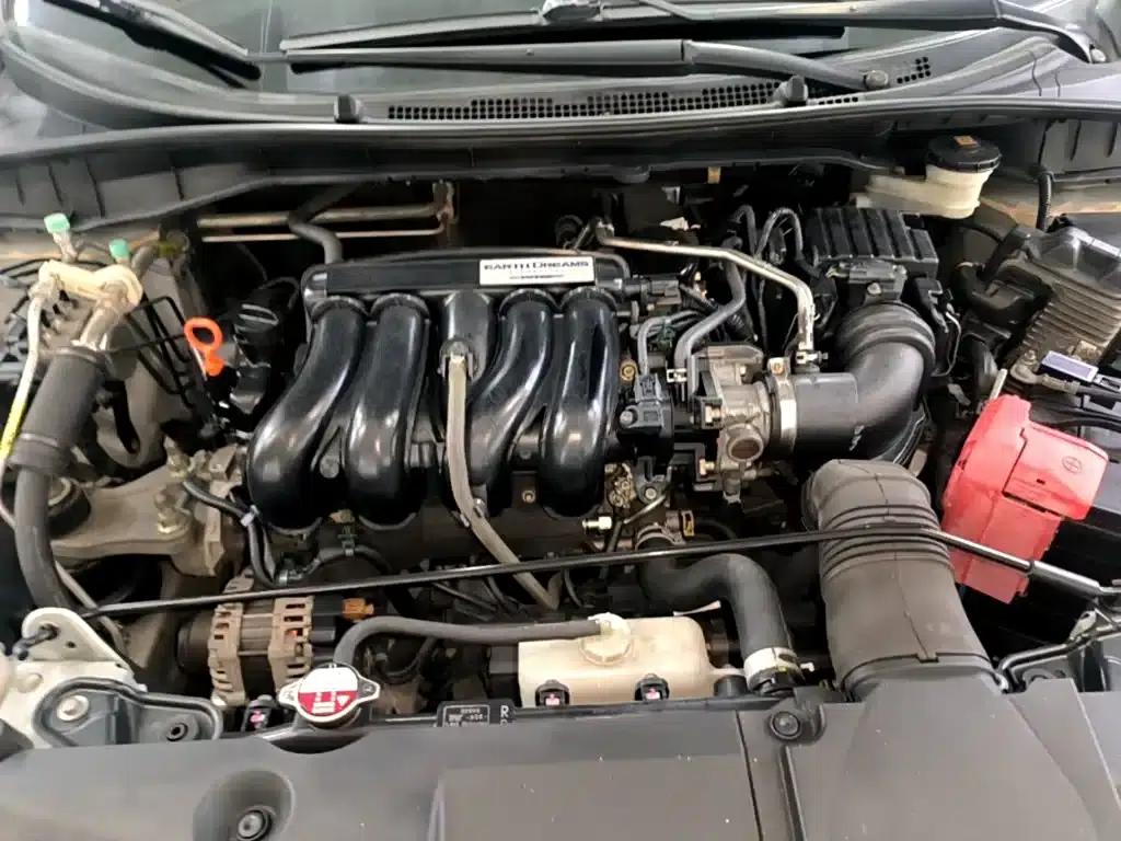 Honda City 2015 1.5L CVT Comfort Edition — миниатюра 20