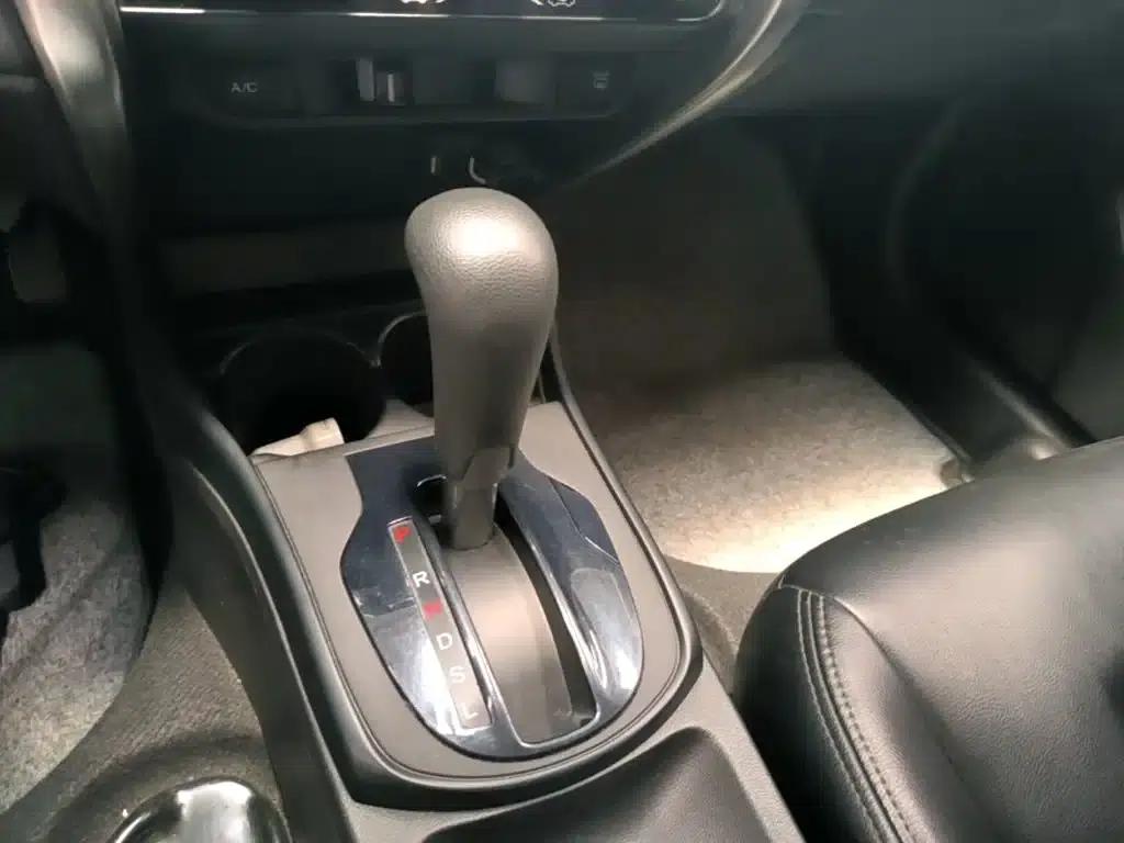 Honda City 2017 1.5L CVT Elite Edition — миниатюра 14