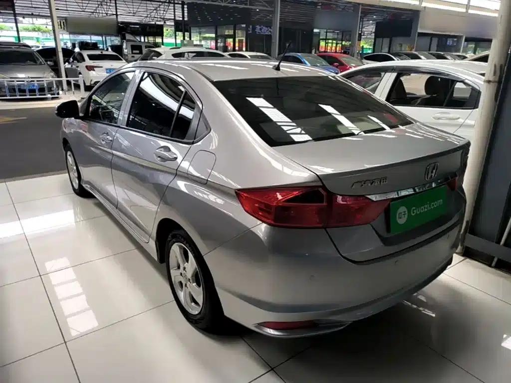 Honda City 2017 1.5L CVT Elite Edition — миниатюра 5