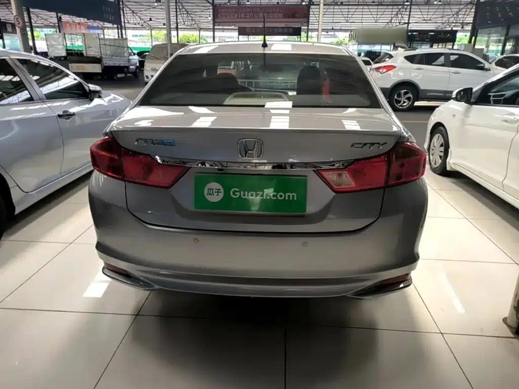Honda City 2017 1.5L CVT Elite Edition — миниатюра 6