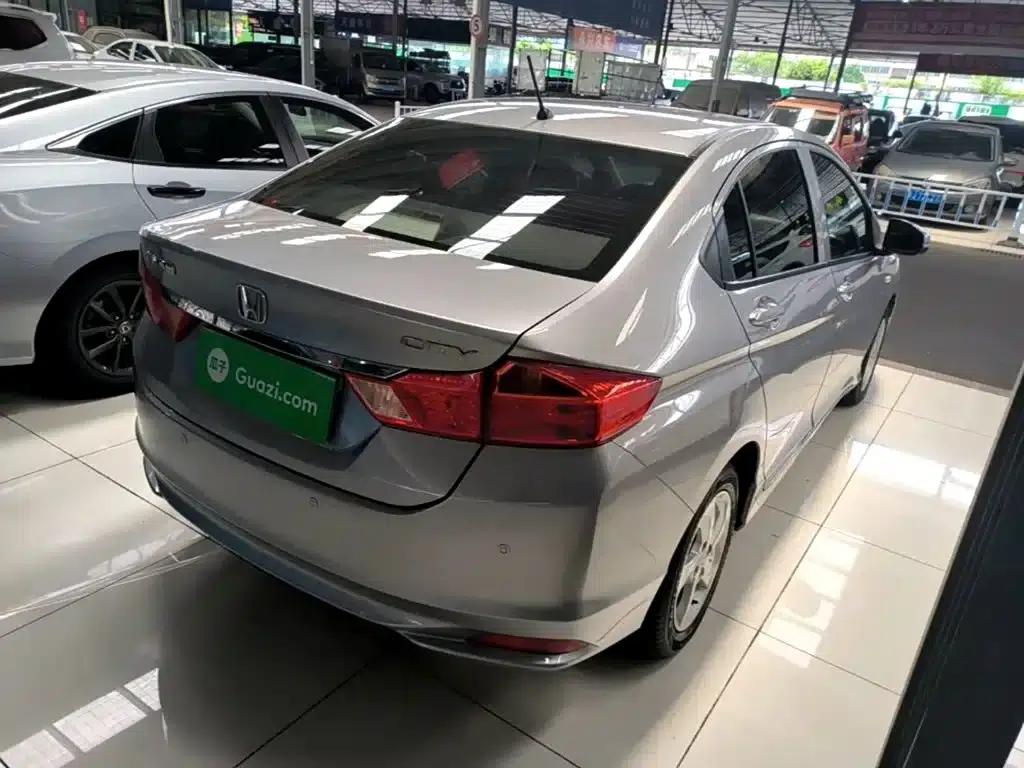 Honda City 2017 1.5L CVT Elite Edition — миниатюра 7