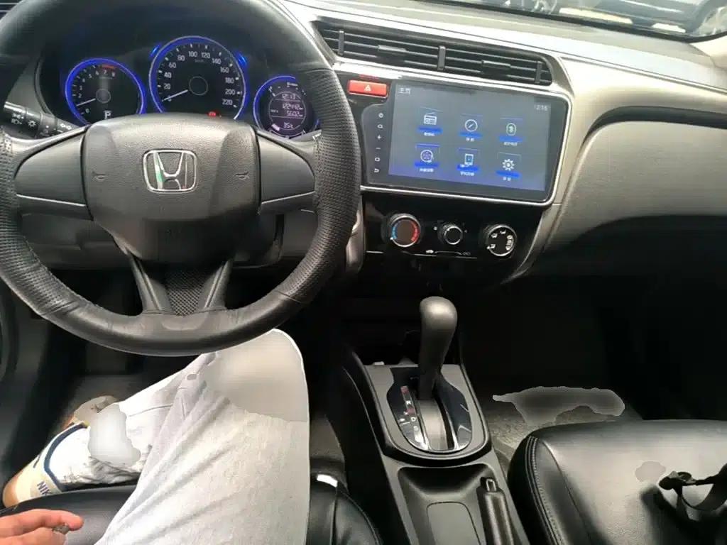 Honda City 2017 1.5L CVT Elite Edition — миниатюра 10