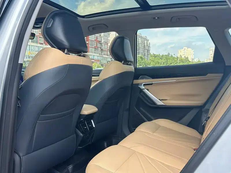Geely Boyue L 2023 1.5TD DCT Premium Edition — миниатюра 11